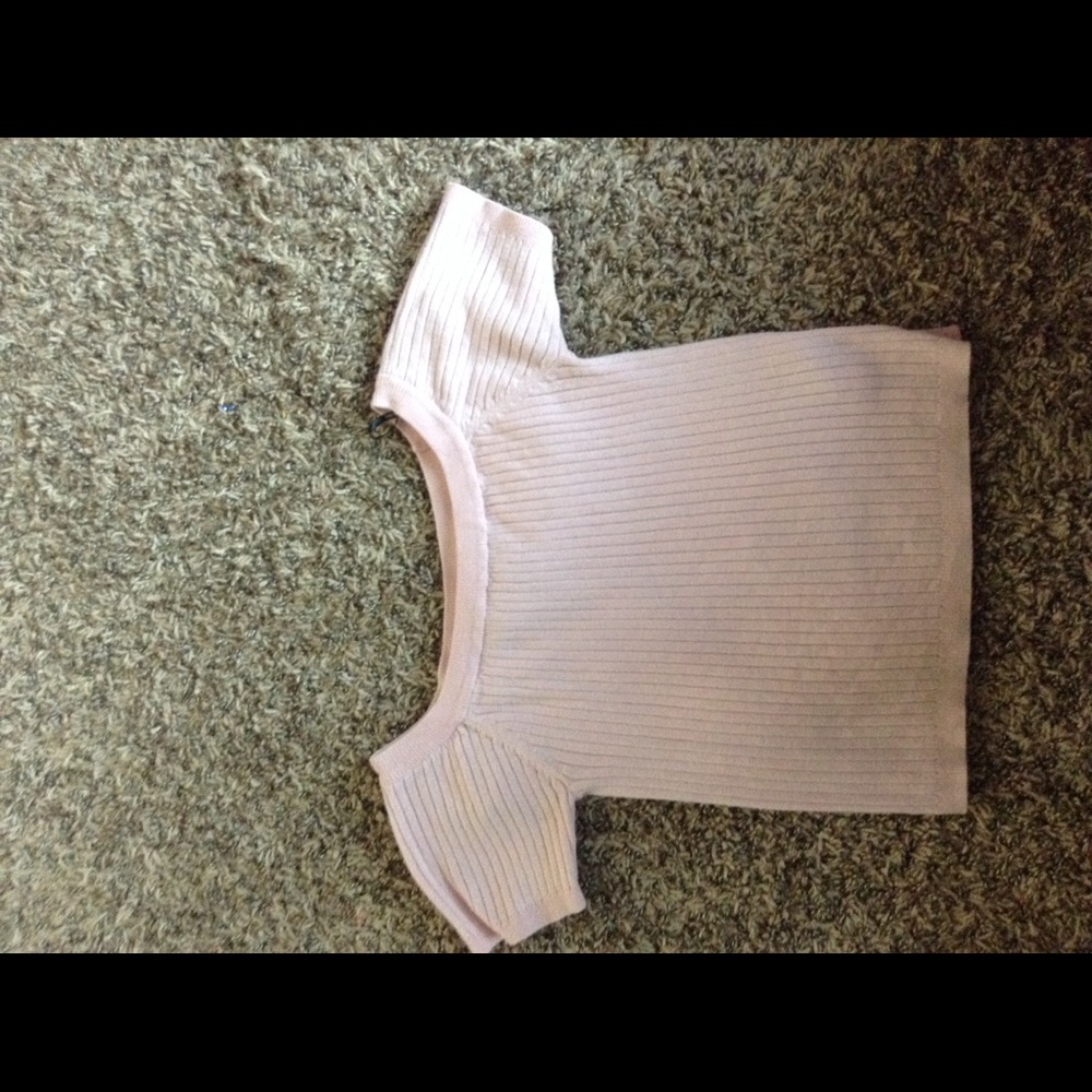 pink off the shoulder crop top